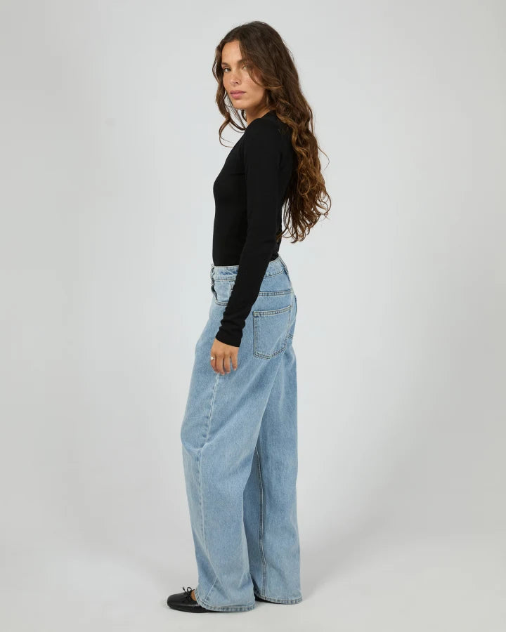 Silent Theory Ashton Knit Vee LS Top