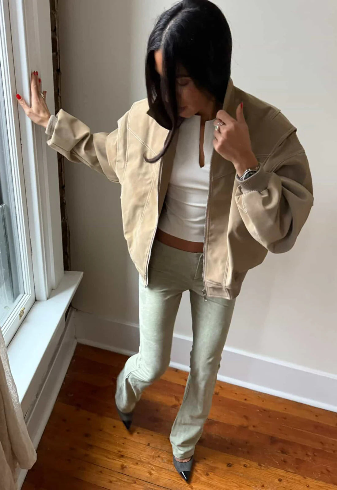 Lioness Vista Bomber