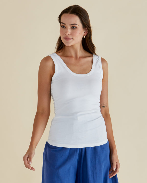 Betty Basics Emma Scoop Tank