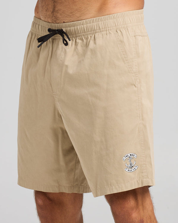 The Mad Hueys Skull Anchor 18 Volley Short