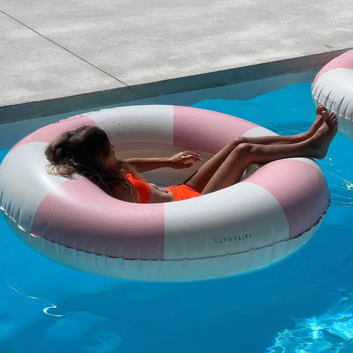 Sunny Life Stole My Heart Luxe Tube Pool Ring