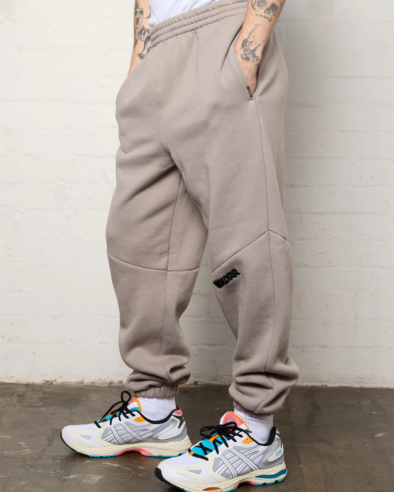 Wndrr Halo Baggy Trackpant